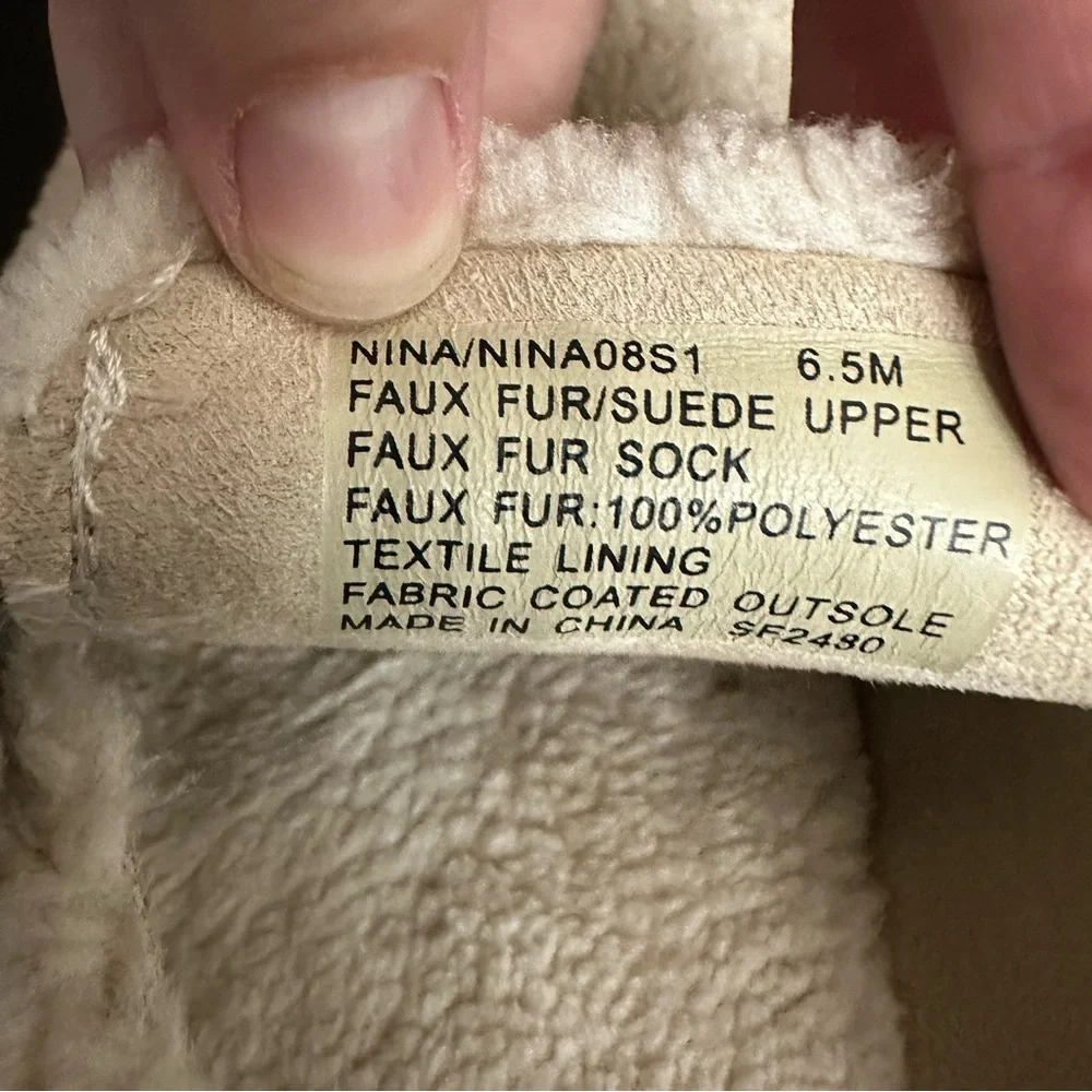 STEVE MADDEN Women’s Off White Nina Buckle Slip On Faux Fur Clogs Shoes 6.5 - Picture 11 of 11